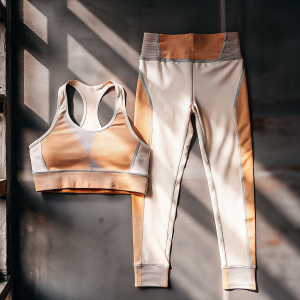 a-seamless-sports-bra-and-leggings-set-designed-to